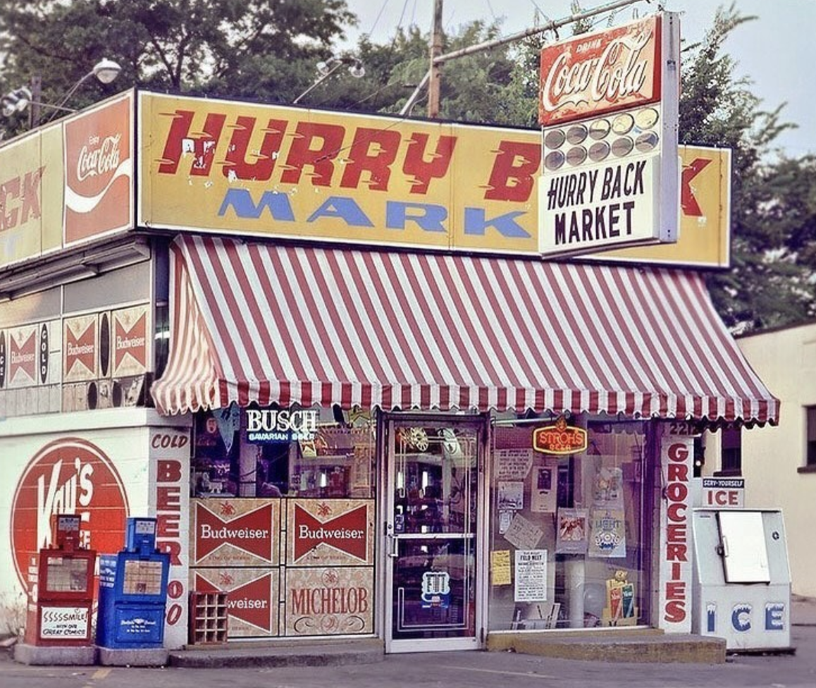 convenience store - Hurry B Markmarket Hurry Back Busch Str Cold 0 Budweiser Budweiser weiser Michelor Groceries Ice Ice